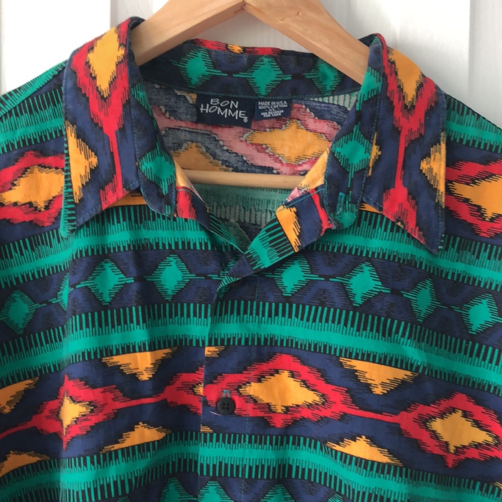 Men’s Short Sleeved Geometric Southwest Print Shirt Size xl Green Red Blue